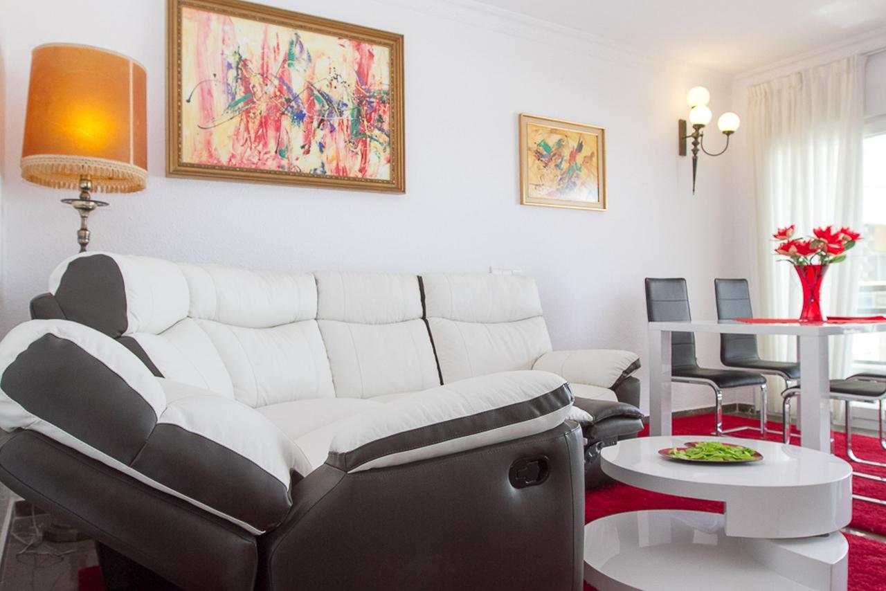 Carihuela Apartment Torremolinos Exterior photo